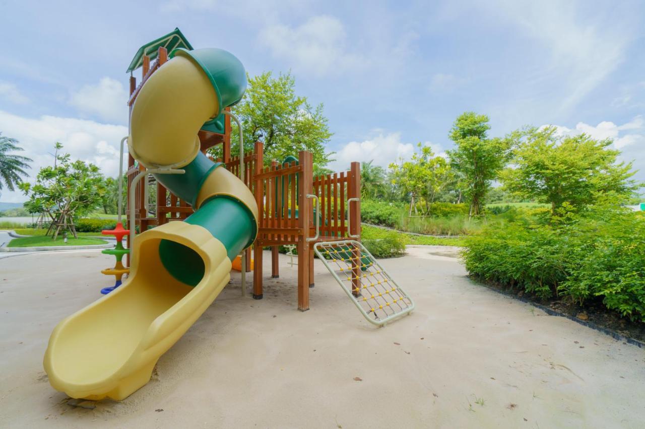 Skypark Apartments By Laguna Phuket Praia de Bang Tao Exterior foto