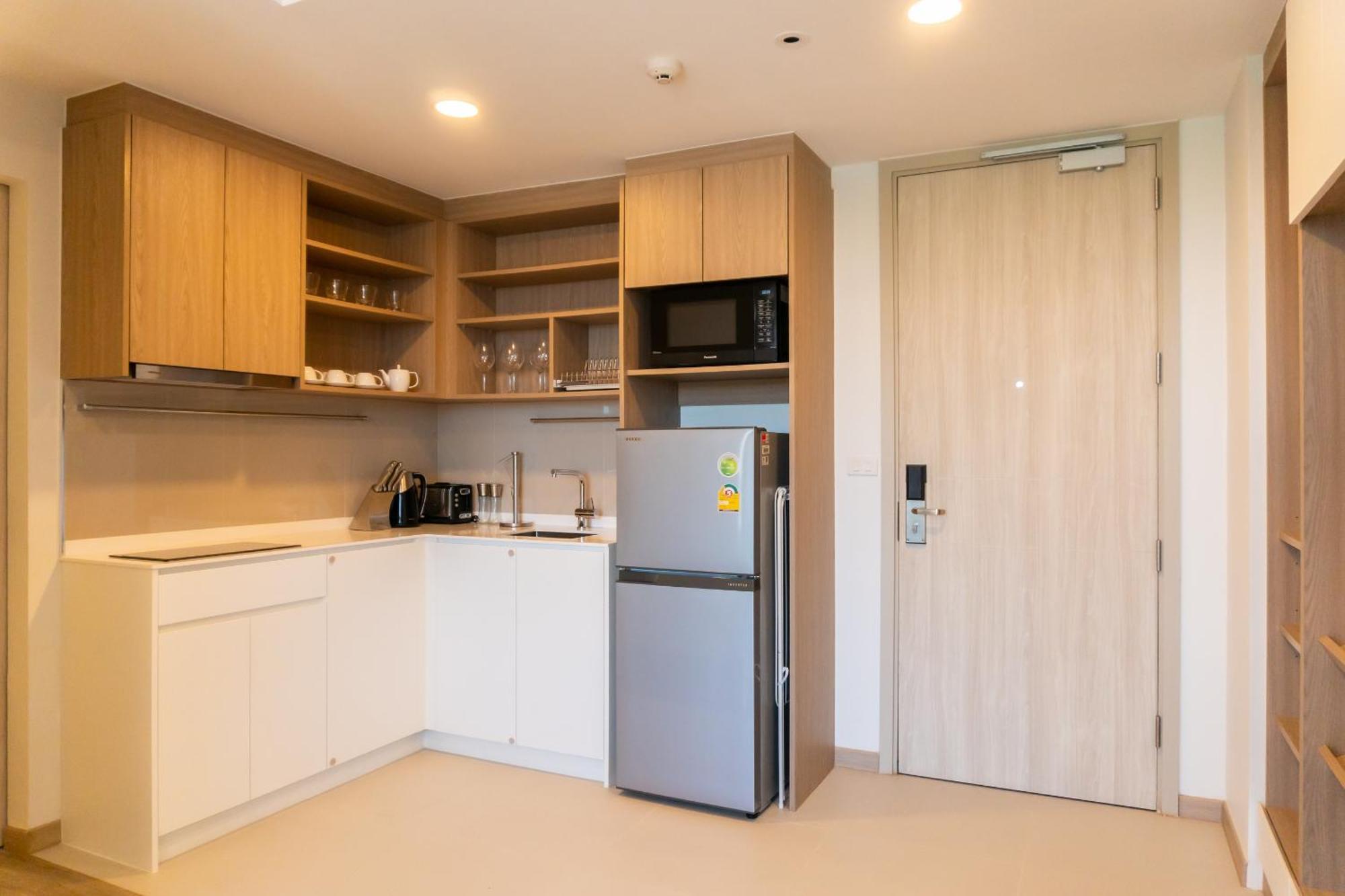 Skypark Apartments By Laguna Phuket Praia de Bang Tao Exterior foto
